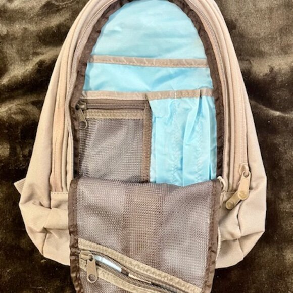 Dakine Cosmo 6.5L Mini Backpack in a fun gray and blue design !! - Picture 4 of 7
